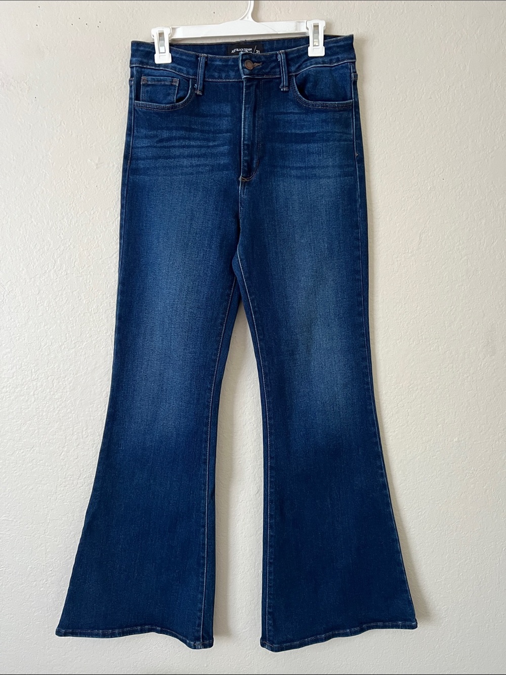 Like New! JUST BLACK DENIM The Donna Bell Bottom Jeans High Rise Flare Size 31